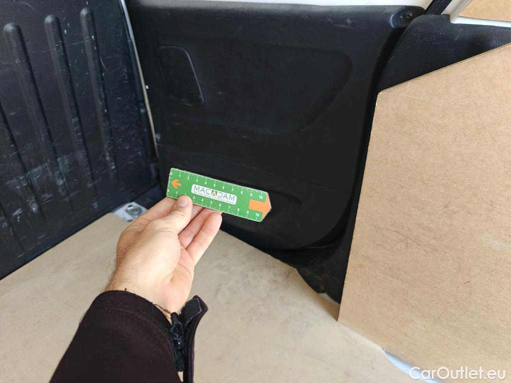  Opel  Combo OPEL  / 2018 / 3P / furgón derivado de turismo 1.6 TD S/S 74kW (100CV) Express L H1 650 #65