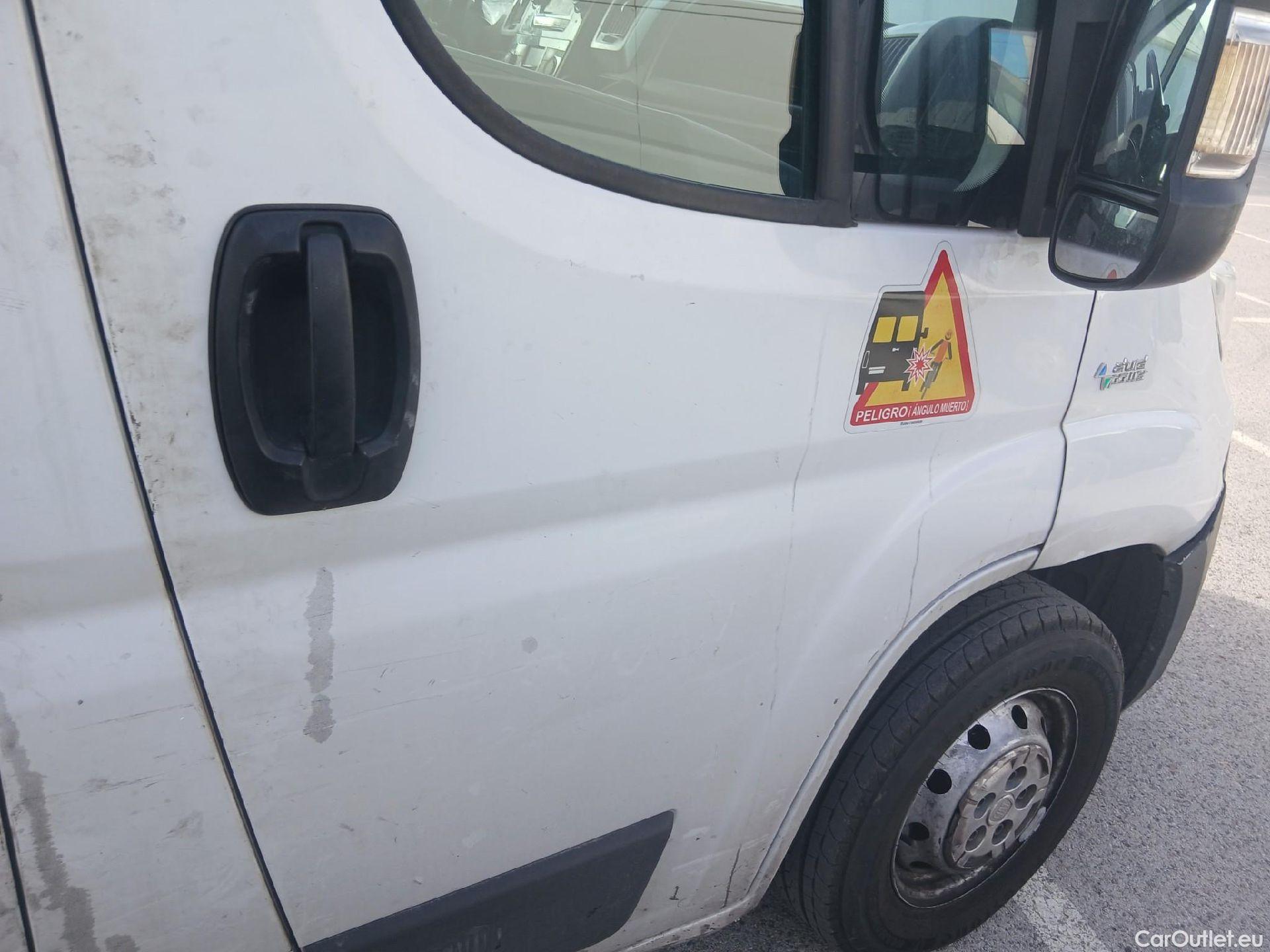  Fiat  Ducato FIAT  / 2014 / 4P / furgón Furgón 35 Medio 100kW Natural Power #64