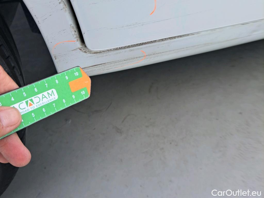  Fiat  Fiorino FIAT  / 2016 / 4P / furgón derivado de turismo Cargo SX N1 1.3 MJet 70 kW (95 CV) #23