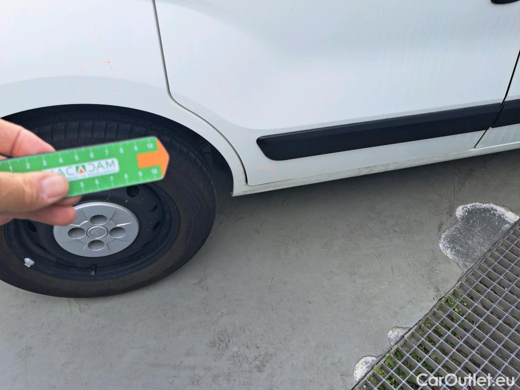  Fiat  Fiorino FIAT  / 2016 / 4P / furgón derivado de turismo Cargo SX N1 1.3 MJet 70 kW (95 CV) #22