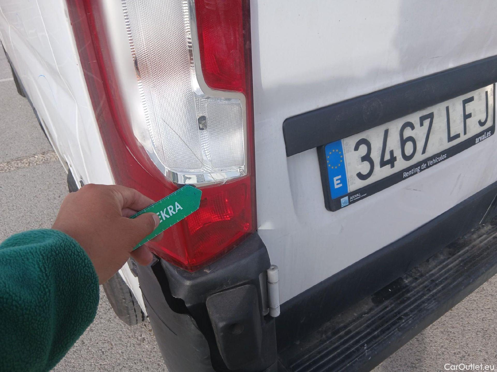  Fiat  Ducato FIAT  / 2014 / 4P / furgón Furgón 35 Medio 100kW Natural Power #43