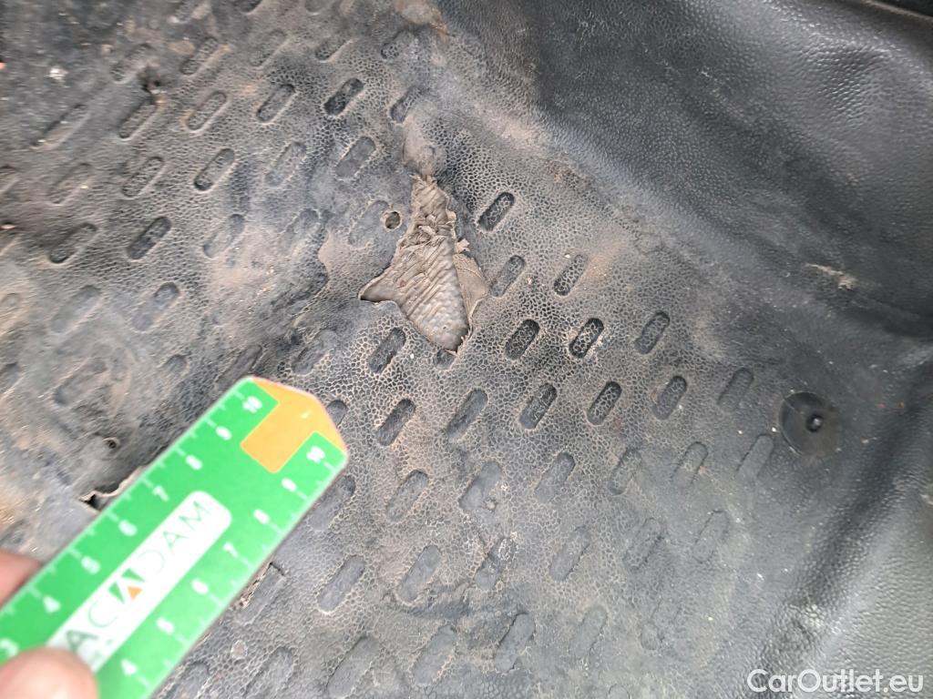  Fiat  Fiorino FIAT  / 2016 / 4P / furgón derivado de turismo Cargo SX N1 1.3 MJet 70 kW (95 CV) #3