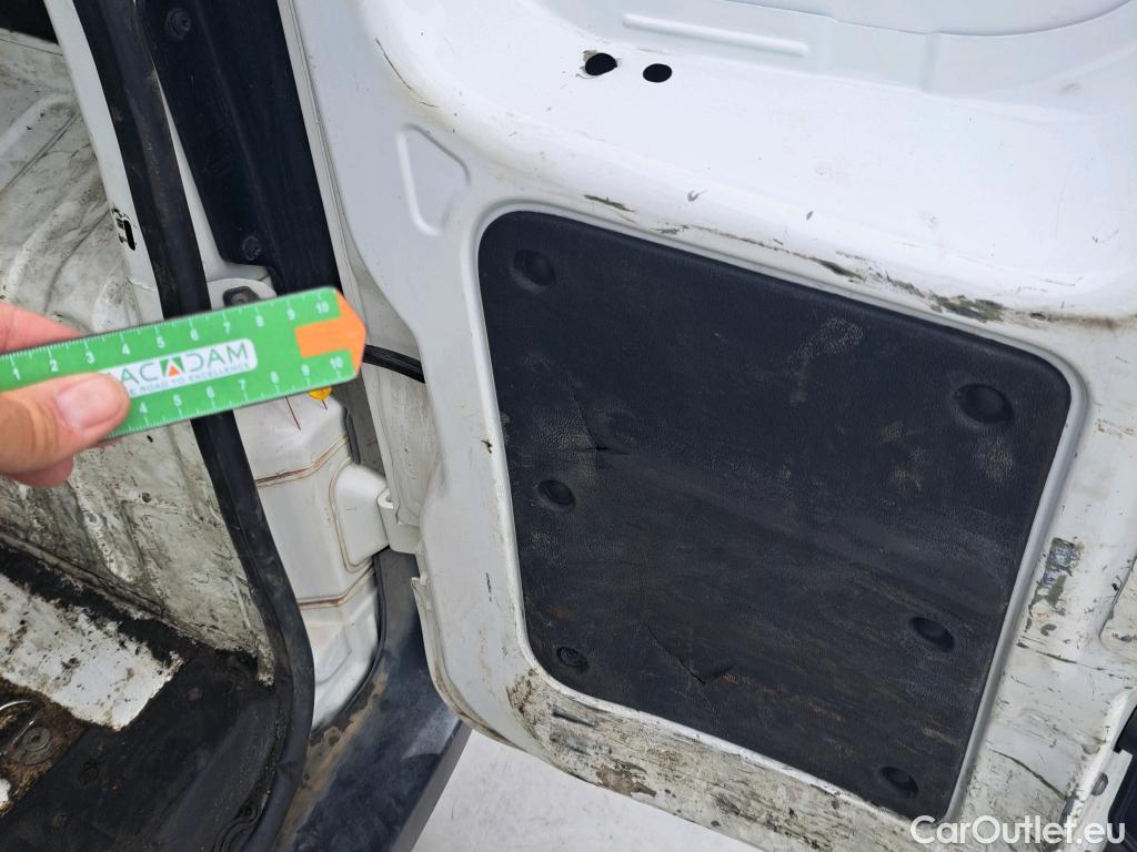  Fiat  Fiorino FIAT  / 2016 / 4P / furgón derivado de turismo Cargo SX N1 1.3 MJet 70 kW (95 CV) #44