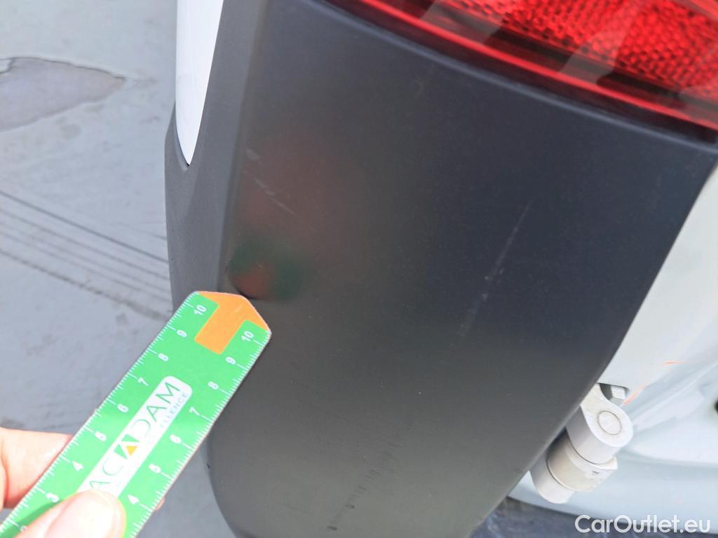  Fiat  Fiorino FIAT  / 2016 / 4P / furgón derivado de turismo Cargo SX N1 1.3 MJet 70 kW (95 CV) #27