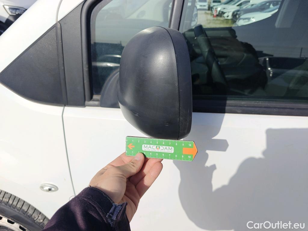  Opel  Combo OPEL  / 2018 / 3P / furgón derivado de turismo 1.6 TD S/S 74kW (100CV) Express L H1 650 #59