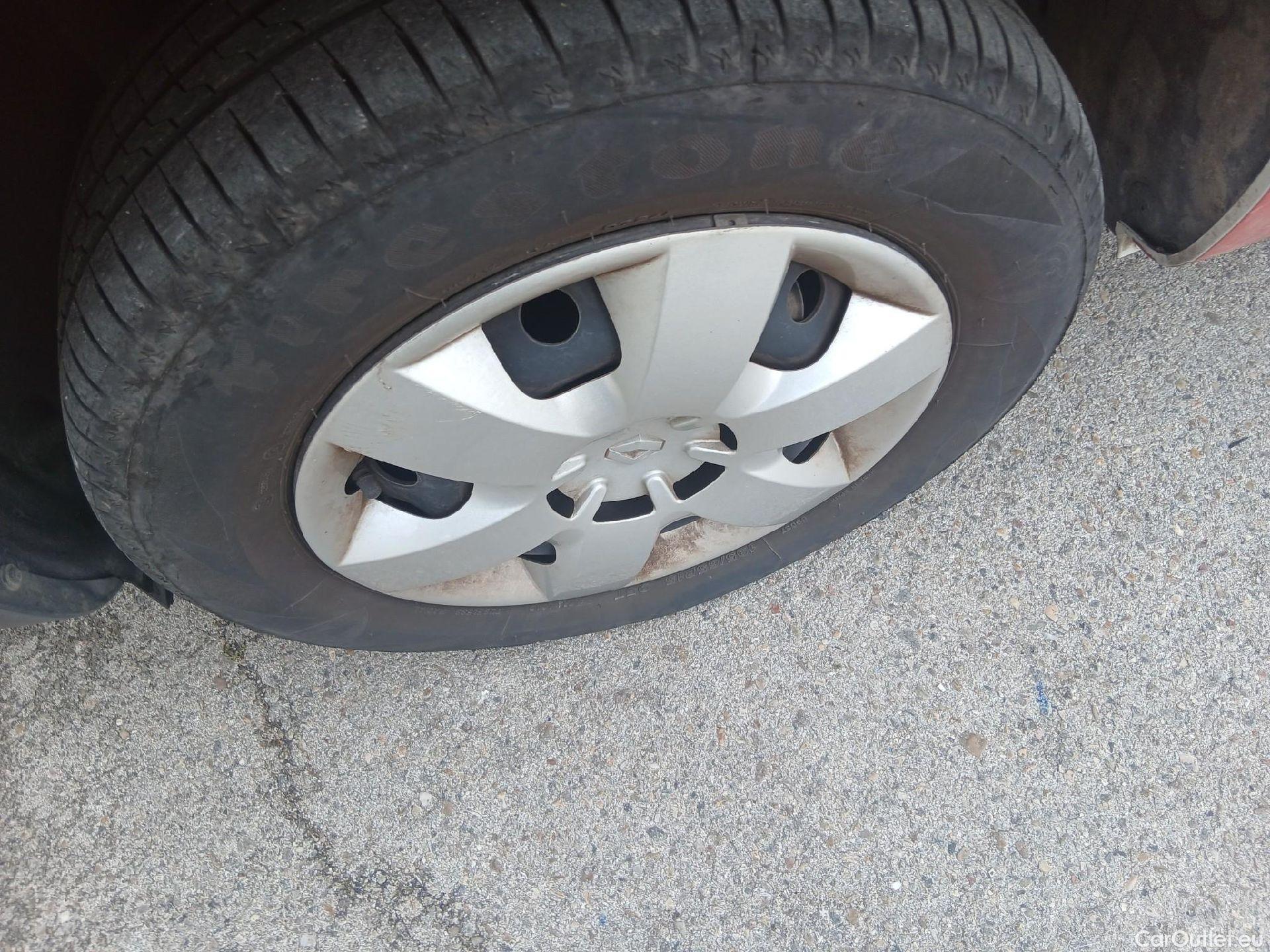  Renault  Kangoo RENAULT  Z.E./2013/3P/furgón derivado de turismo Z.E. #24