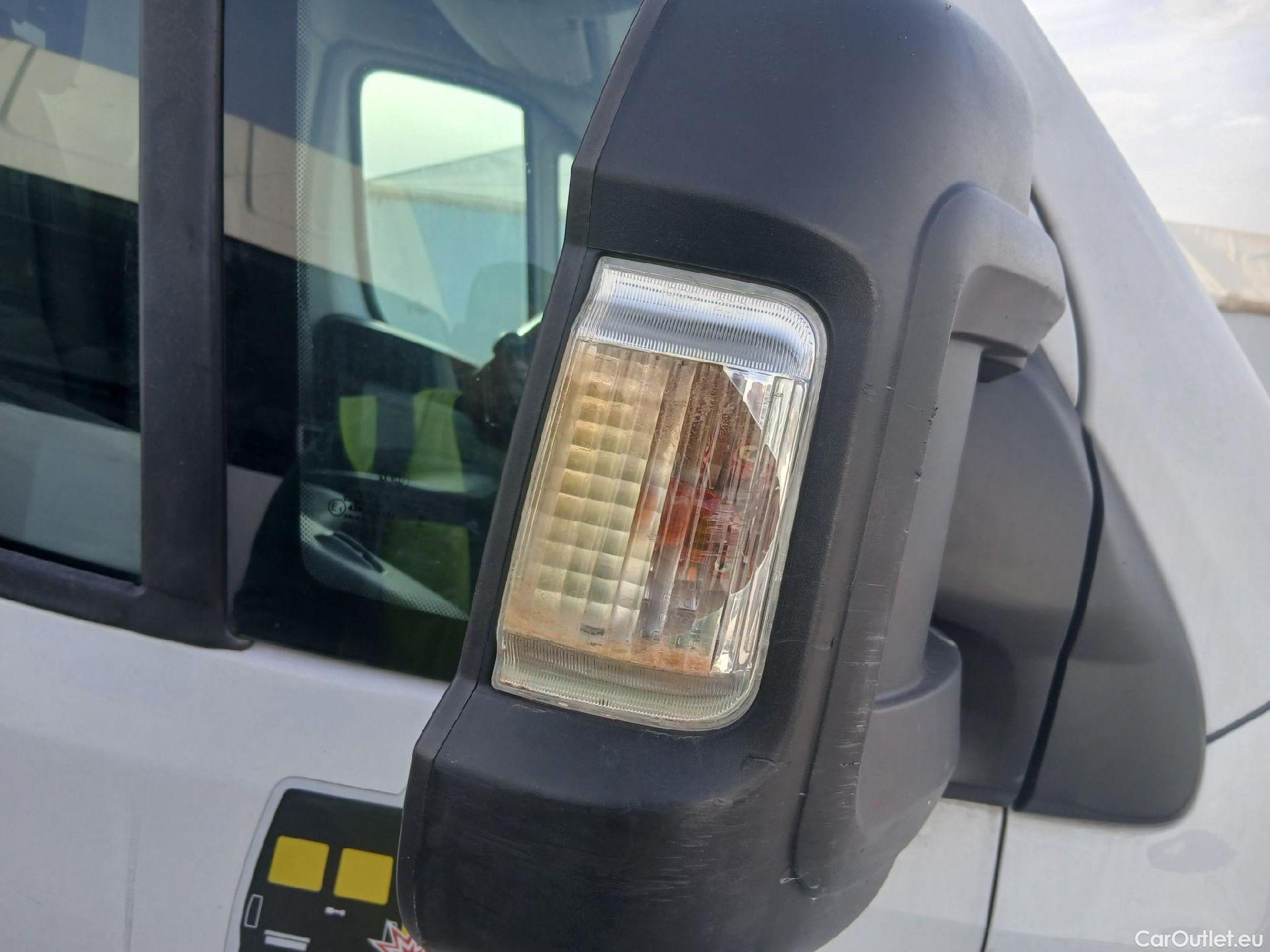  Fiat  Ducato FIAT  / 2014 / 4P / furgón Furgón 35 Medio 100kW Natural Power #70