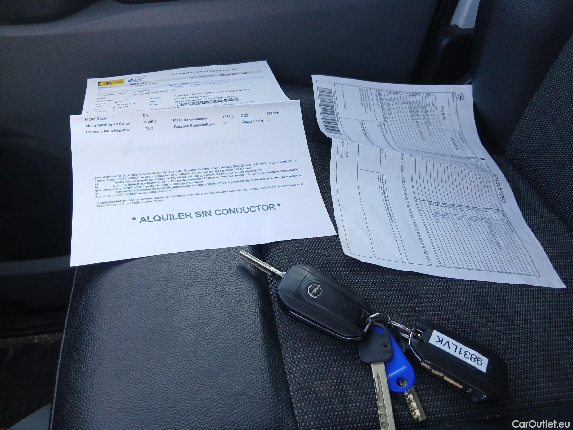  Opel  Vivaro OPEL  / 2019 / 4P / furgón 1.5 Diésel 74kW (100CV) M Std Express #1