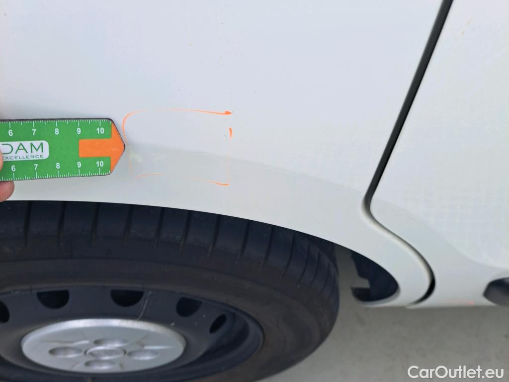  Fiat  Fiorino FIAT  / 2016 / 4P / furgón derivado de turismo Cargo SX N1 1.3 MJet 70 kW (95 CV) #7