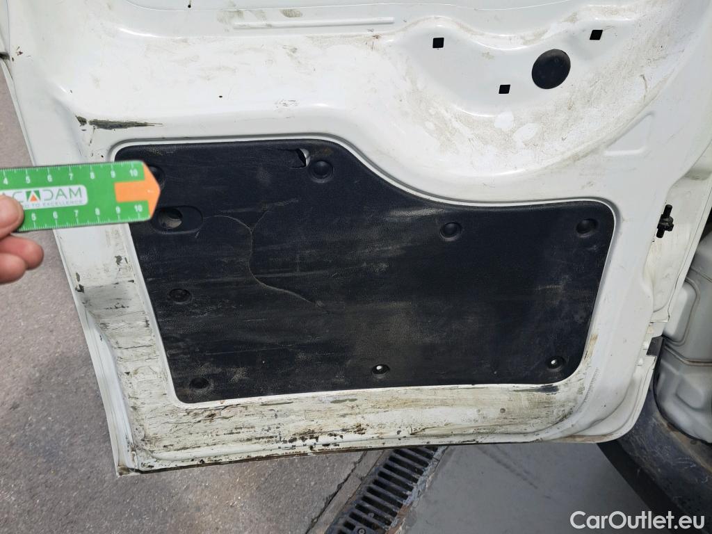  Fiat  Fiorino FIAT  / 2016 / 4P / furgón derivado de turismo Cargo SX N1 1.3 MJet 70 kW (95 CV) #46