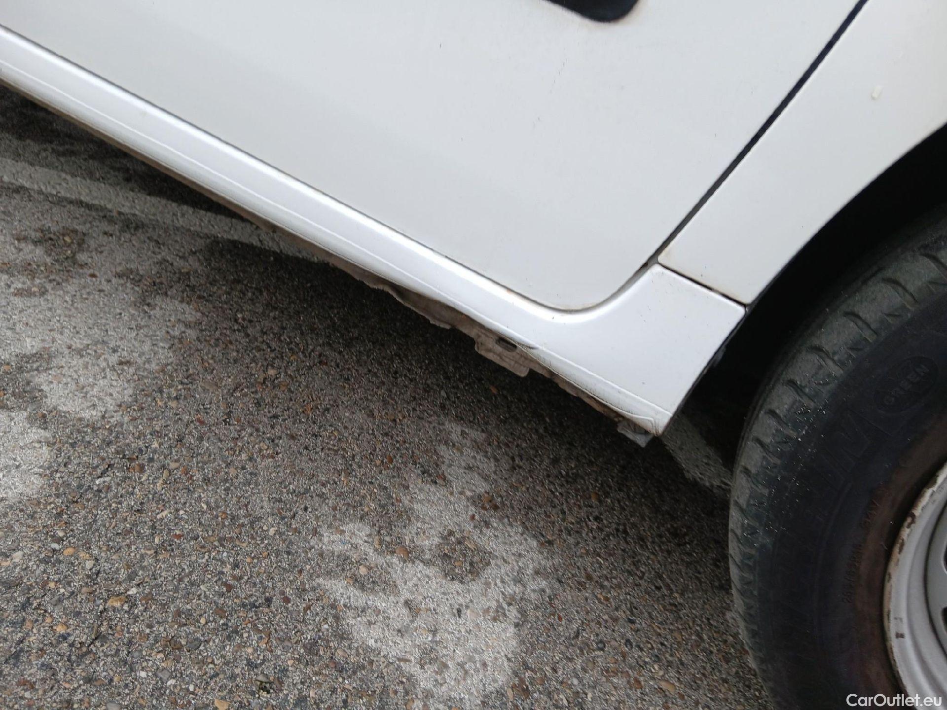  Peugeot  Partner PEUGEOT  / 2015 / 4P / combi TEPEE Access 1.6i 16v 72KW (98CV) #46