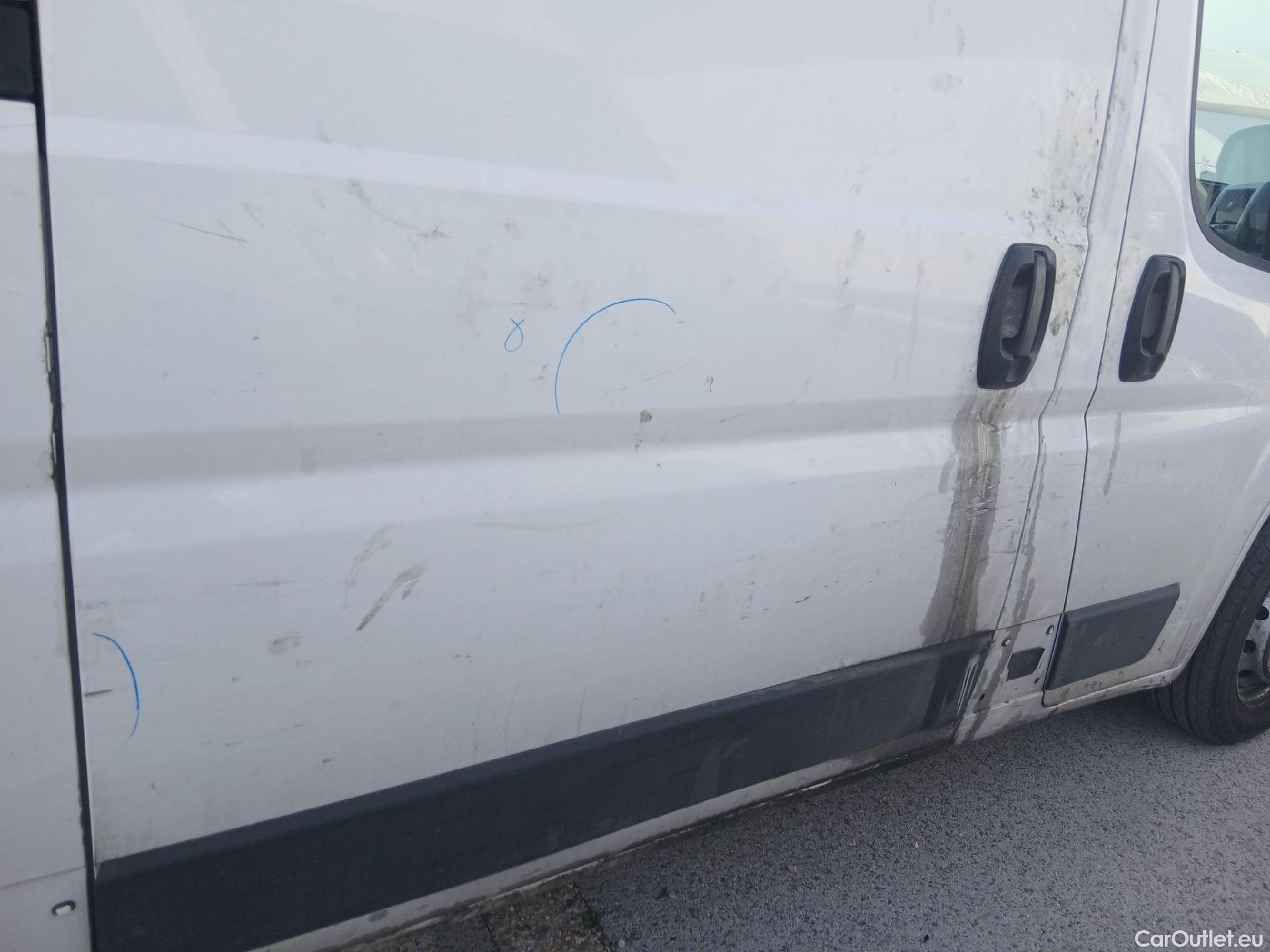  Fiat  Ducato FIAT  / 2014 / 4P / furgón Furgón 35 Medio 100kW Natural Power #60