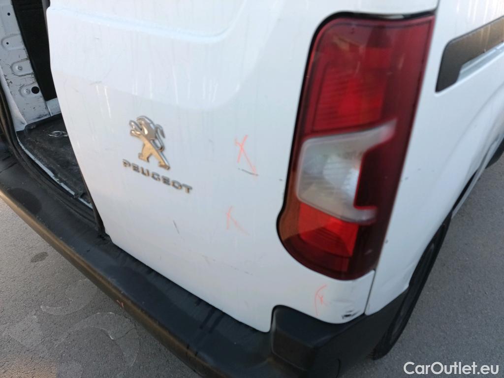  Peugeot  Partner PEUGEOT  / 2018 / 3P / furgón derivado de turismo Pro Standard 600kg BlueHDi 73kW (AC) #17