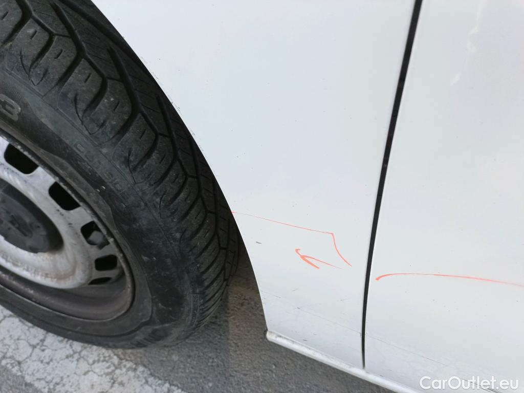  Peugeot  Partner PEUGEOT  / 2018 / 3P / furgón derivado de turismo Pro Standard 600kg BlueHDi 73kW (AC) #32