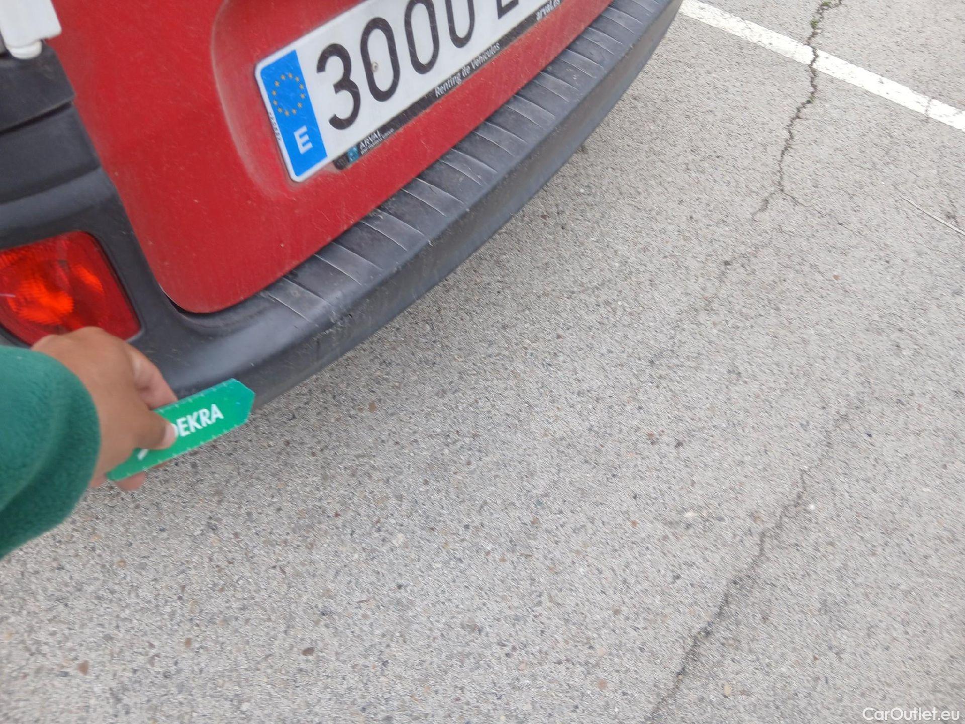  Renault  Kangoo RENAULT  Furgón/2013/3P/furgón derivado de turismo Profesional Blue dCi 70kW (95CV) #24