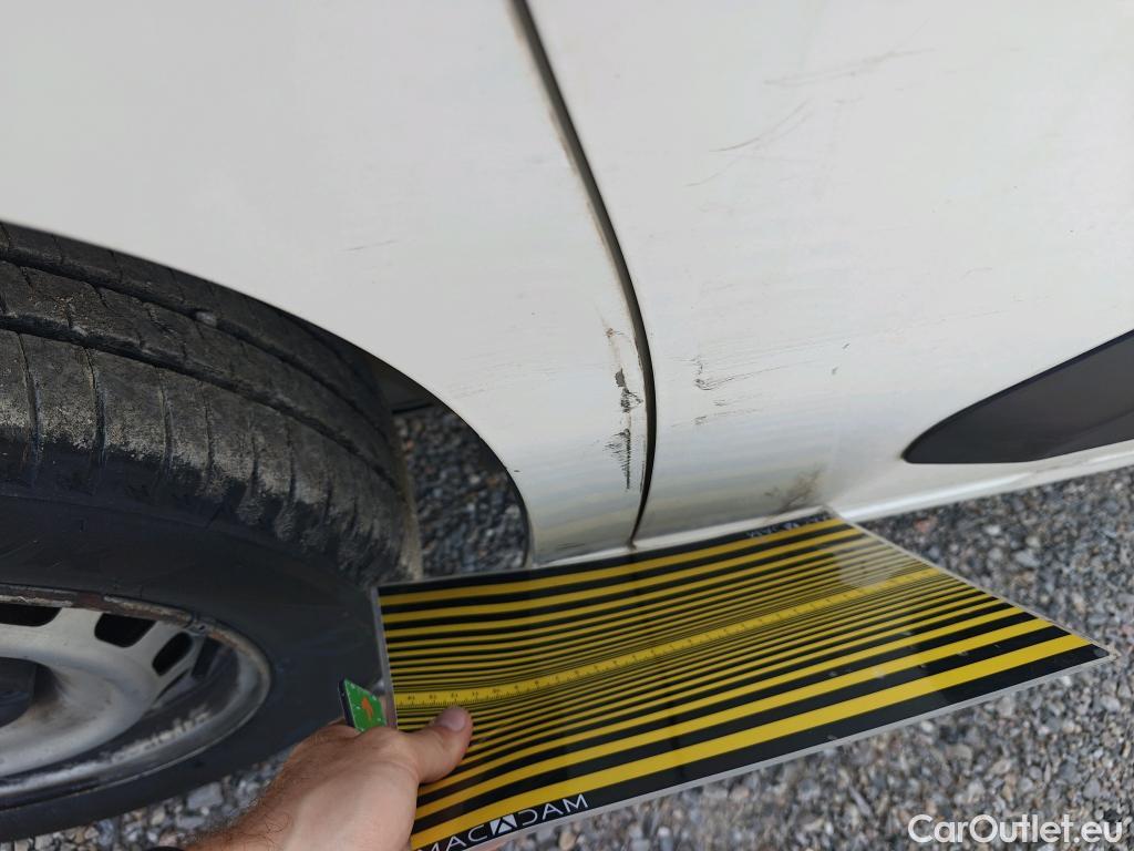  Opel  Combo OPEL  / 2018 / 3P / furgón derivado de turismo 1.6 TD S/S 74kW (100CV) Express L H1 650 #5