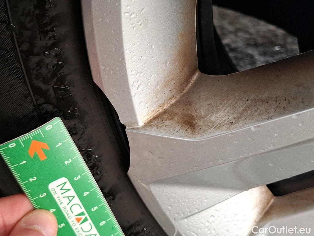  Renault  Captur RENAULT  / 2019 / 5P / SUV Business E-Tech hybride rechargeable 160 #3