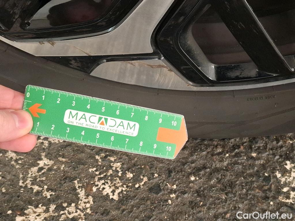  Citroen  C4 CITROEN  X / 2022 / 4P / Berline PureTech 130 S&S EAT8 Shine #16