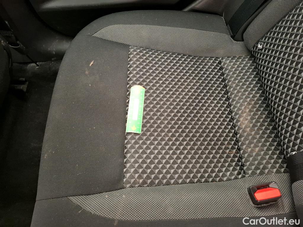  Nissan  Micra NISSAN  / 2016 / 5P / Berline IG-T 100 Xtronic Business Edition #30