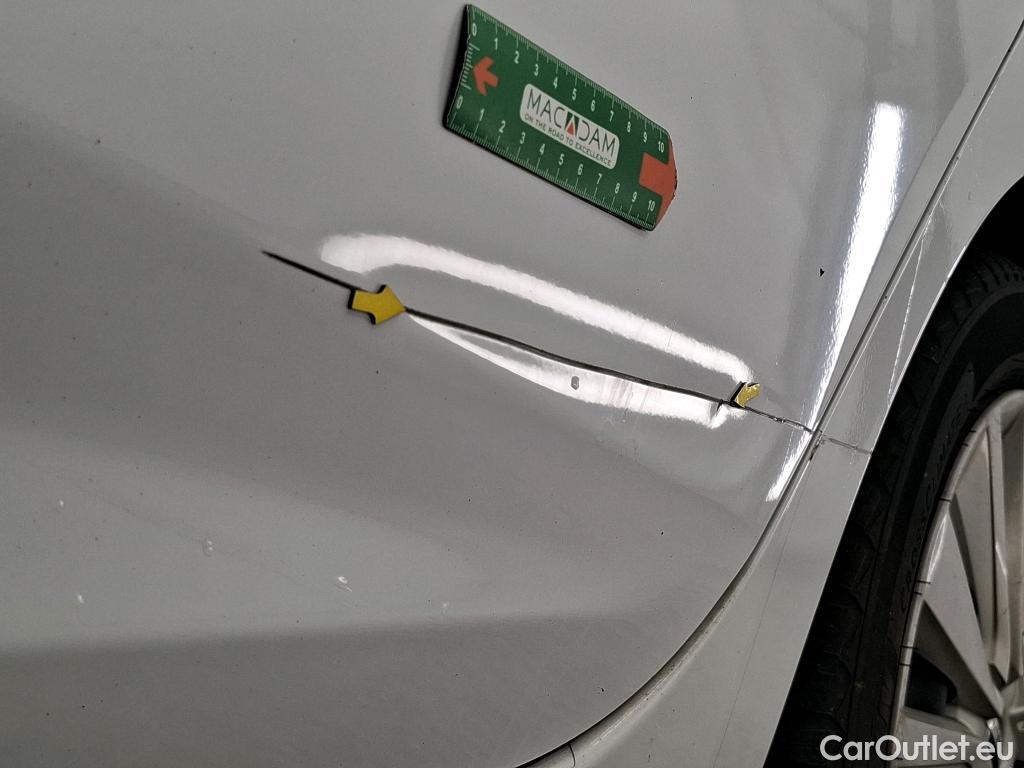  Nissan  Micra NISSAN  / 2016 / 5P / Berline IG-T 100 Xtronic Business Edition #4