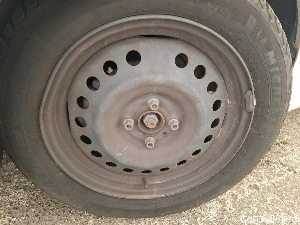  Nissan  Micra NISSAN  / 2016 / 5P / Berline IG-T 100 Xtronic Business Edition #22