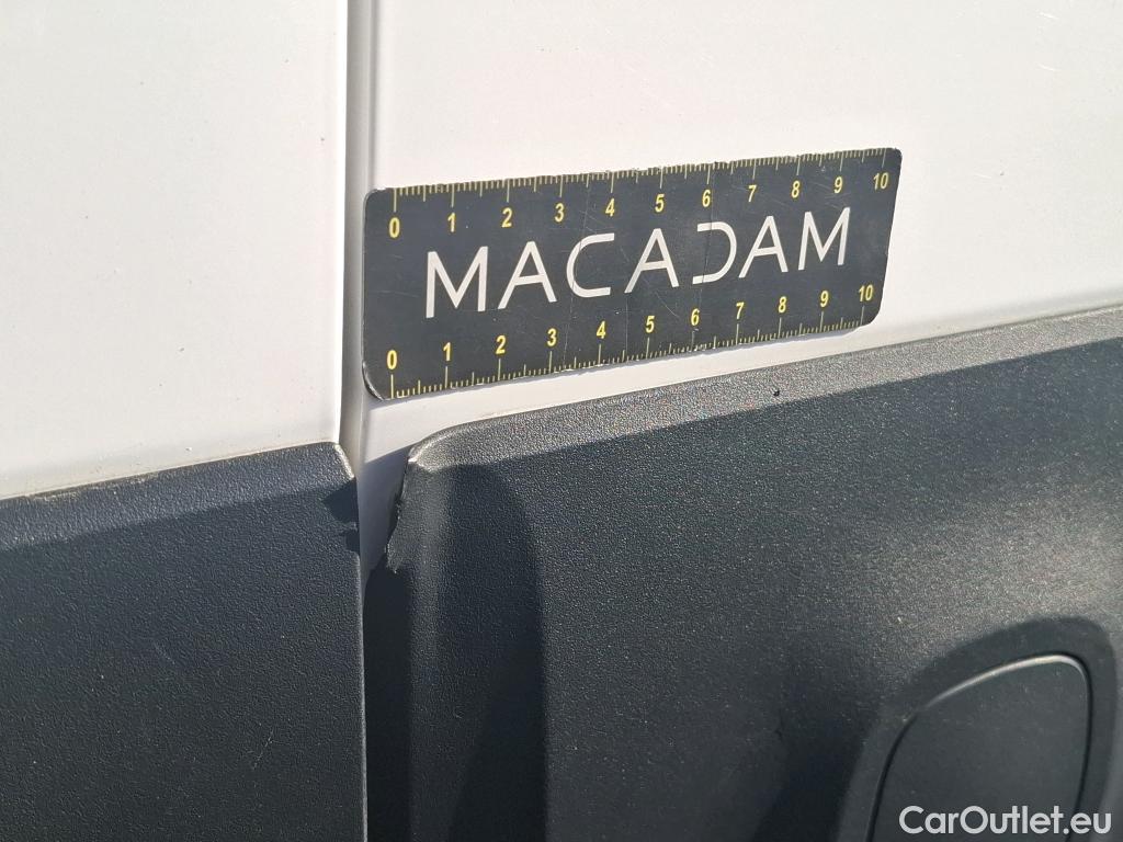  Citroen  C3 CITROEN  / 2016 / 5P / Berline &PureTech 82 BVM Feel Business #2