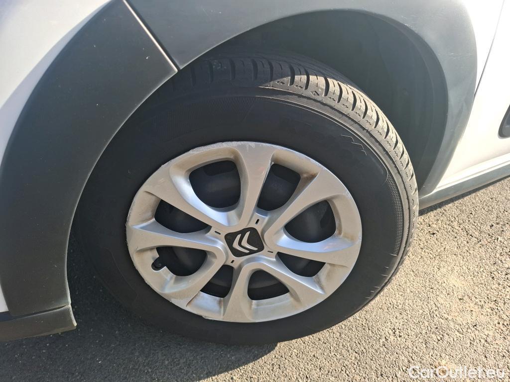  Citroen  C3 CITROEN  / 2016 / 5P / Berline &PureTech 82 BVM Feel Business #9