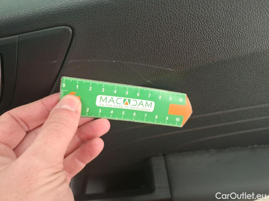  Ford  Kuga FORD  / 2019 / 5P / SUV 2.5 190 hybrid Flexifuel Pshift Titanium #12