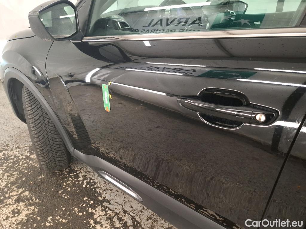  Citroen  C4 CITROEN  X / 2022 / 4P / Berline PureTech 130 S&S EAT8 Shine #19