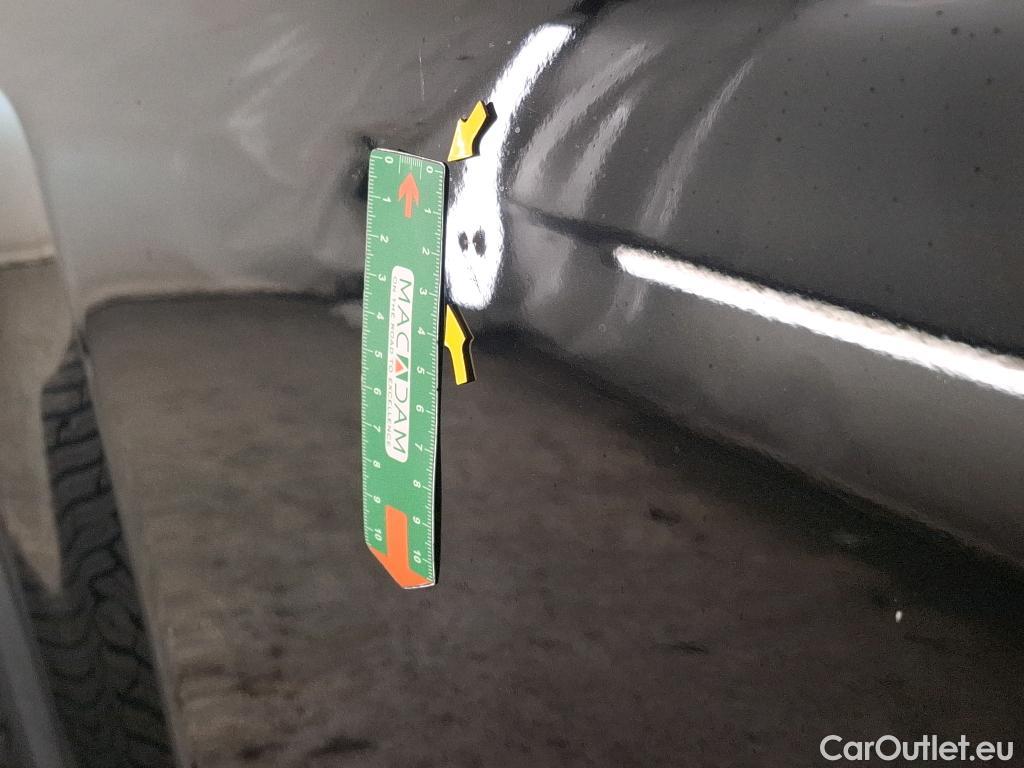  Citroen  C4 CITROEN  X / 2022 / 4P / Berline PureTech 130 S&S EAT8 Shine #20