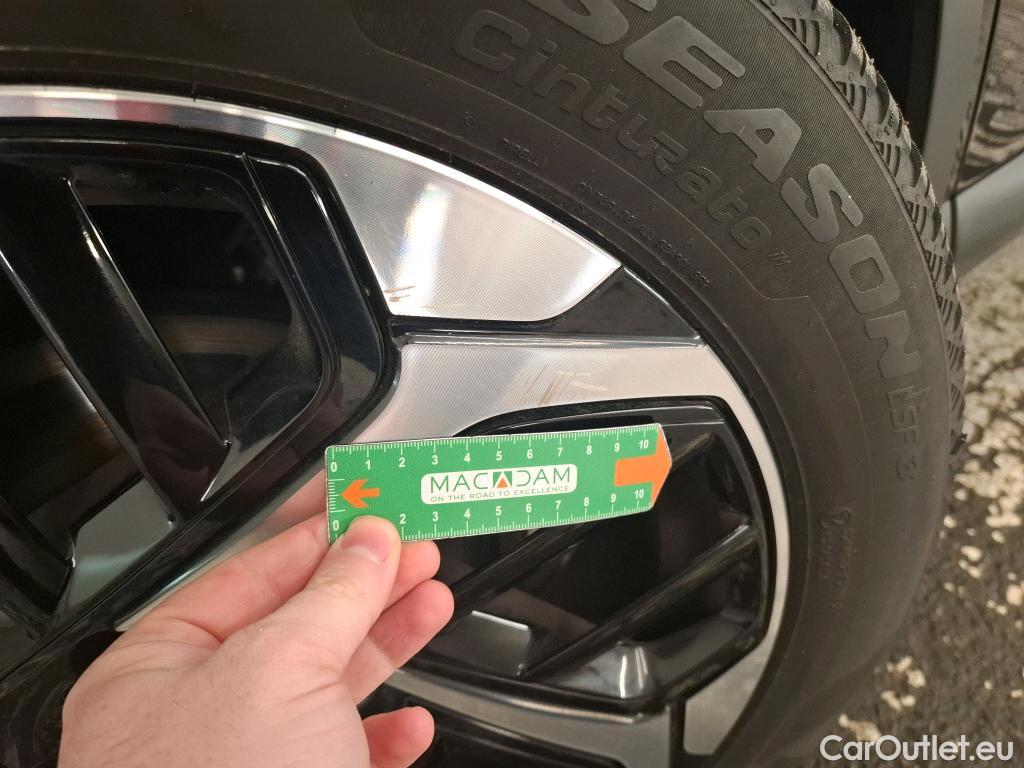  Citroen  C4 CITROEN  X / 2022 / 4P / Berline PureTech 130 S&S EAT8 Shine #15