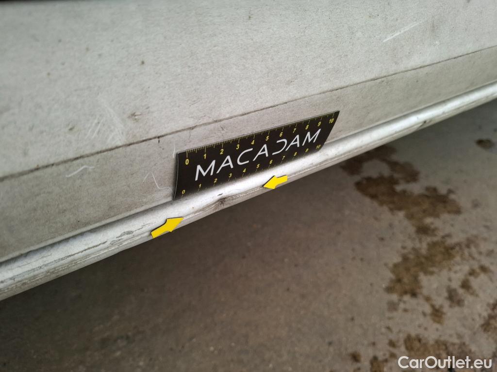  Volkswagen  Crafter  Fourgon e- 35 Fourgon mittellang Hochdach FWD 35kWh BVA #37