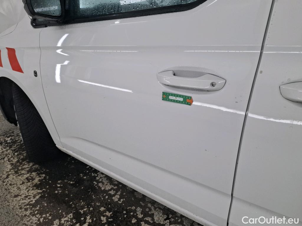  Volkswagen  Caddy VOLKSWAGEN  Cargo / 2021 / 4P / Fourgonnette 1.5 TGI 131ch Maxi Business #1