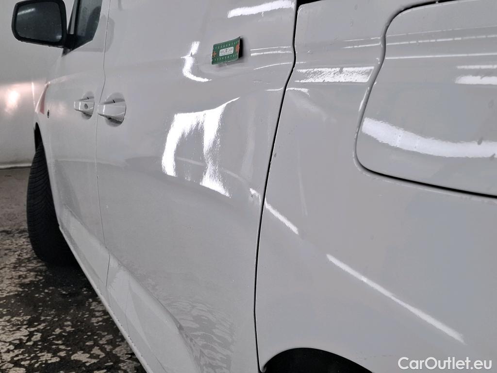  Volkswagen  Caddy VOLKSWAGEN  Cargo / 2021 / 4P / Fourgonnette 1.5 TGI 131ch Maxi Business #5