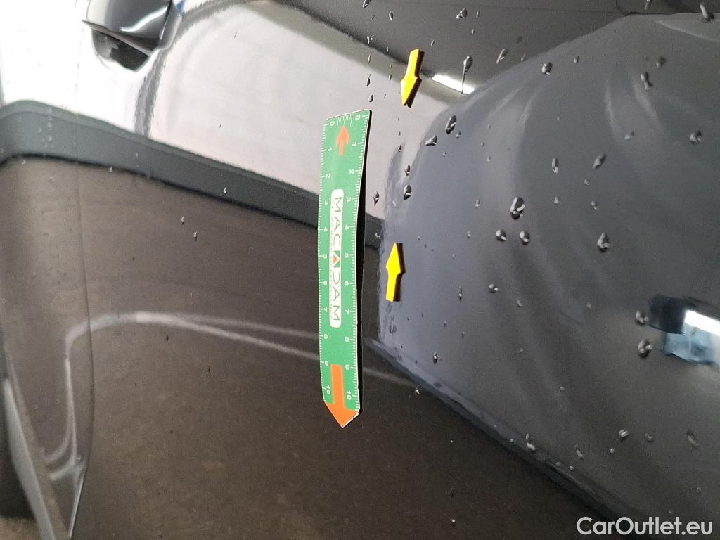  Volkswagen  Tiguan VOLKSWAGEN  / 2023 / 5P / SUV 2.0 TDI 150 DSG7 LIFE PLUS #4