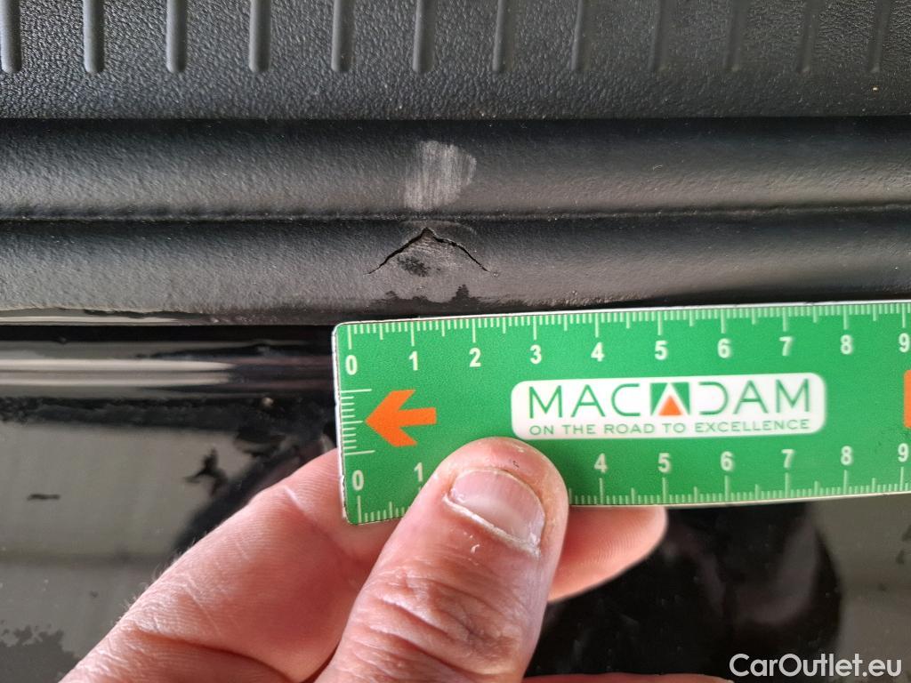  Volkswagen  Tiguan VOLKSWAGEN  / 2023 / 5P / SUV 2.0 TDI 150 DSG7 LIFE PLUS #2