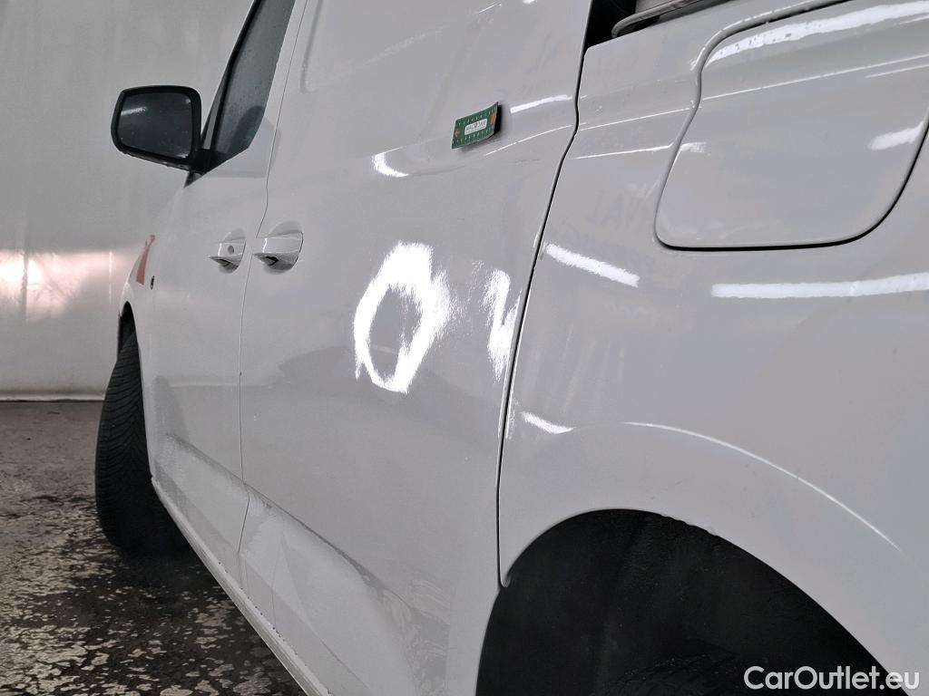  Volkswagen  Caddy VOLKSWAGEN  Cargo / 2021 / 4P / Fourgonnette 1.5 TGI 131ch Maxi Business #6