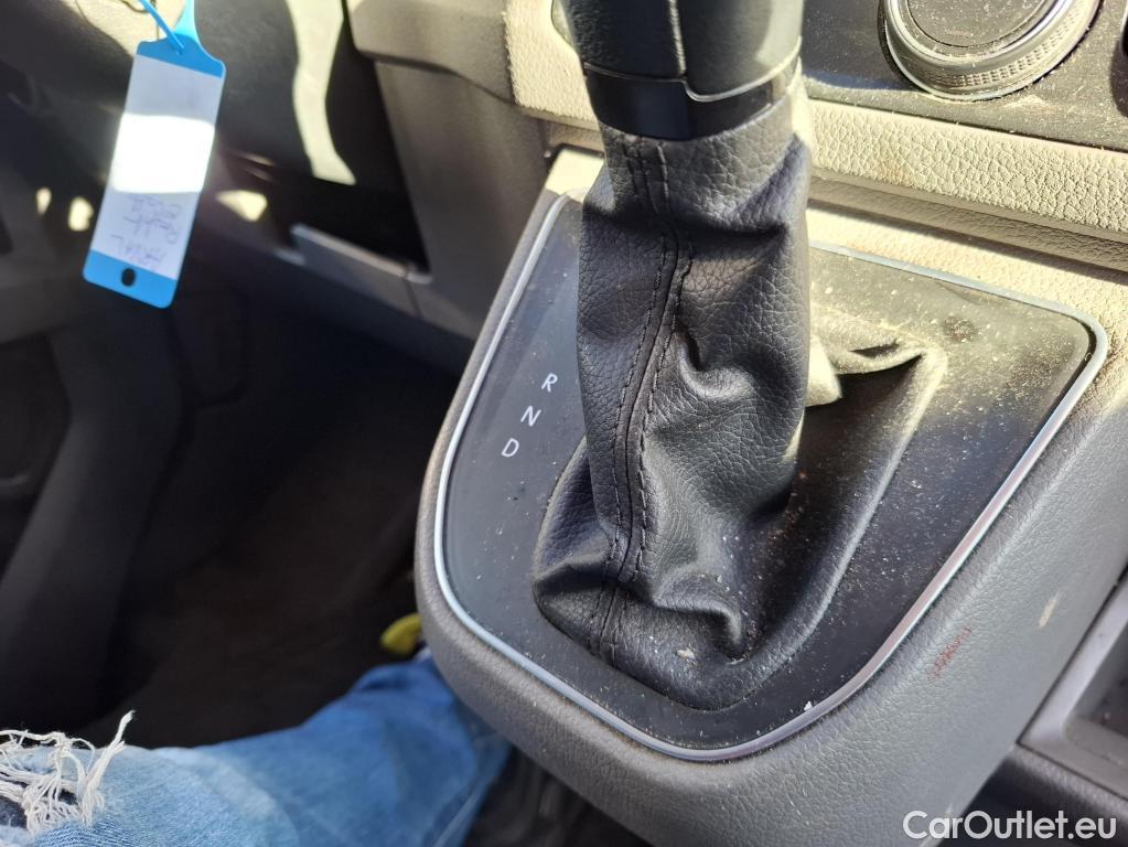  Volkswagen  Crafter  Fourgon e- 35 Fourgon mittellang Hochdach FWD 35kWh BVA #74