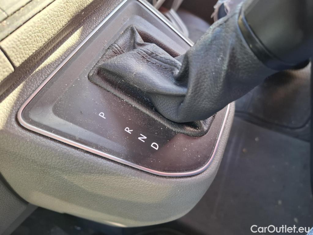  Volkswagen  Crafter  Fourgon e- 35 Fourgon mittellang Hochdach FWD 35kWh BVA #71