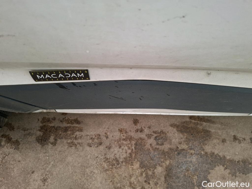  Volkswagen  Crafter  Fourgon e- 35 Fourgon mittellang Hochdach FWD 35kWh BVA #56