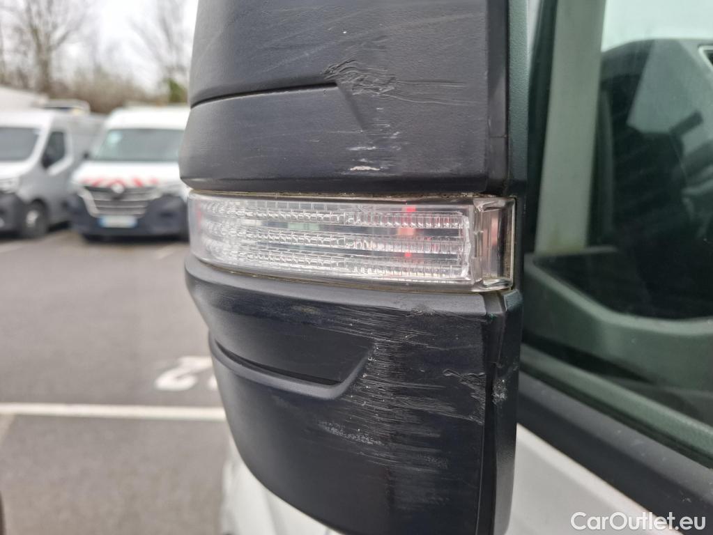  Volkswagen  Crafter  Fourgon e- 35 Fourgon mittellang Hochdach FWD 35kWh BVA #82