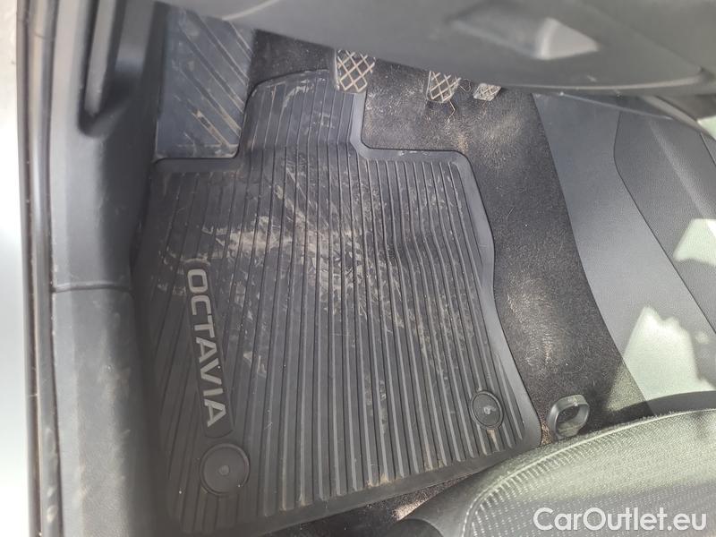  Skoda  Octavia  Combi (NX3)(2020) Oct.Combi 2.0TDI 85 Ambition #3