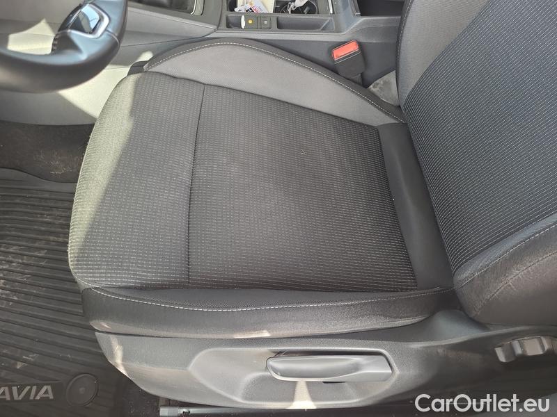  Skoda  Octavia  Combi (NX3)(2020) Oct.Combi 2.0TDI 85 Ambition #6