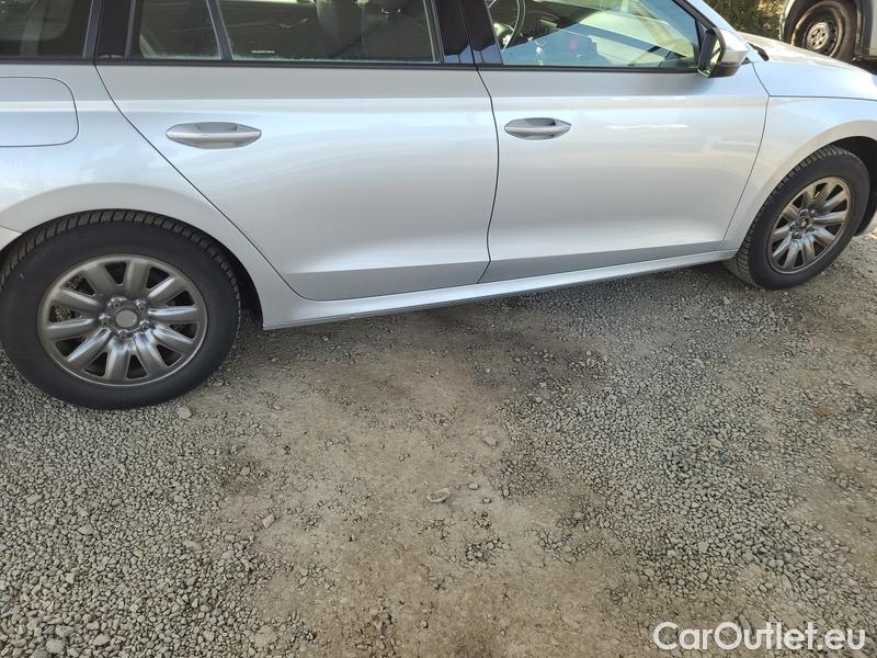  Skoda  Octavia  Combi (NX3)(2020) Oct.Combi 2.0TDI 85 Ambition #13