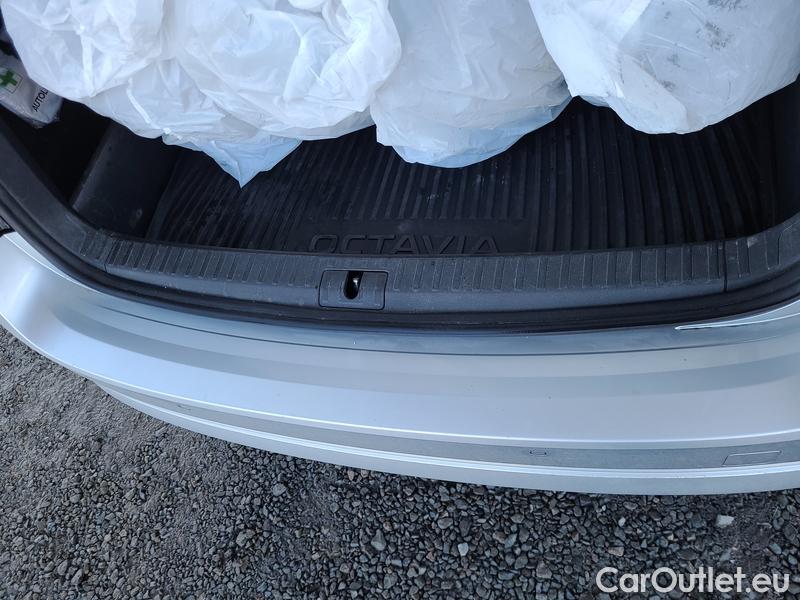  Skoda  Octavia  Combi (NX3)(2020) Oct.Combi 2.0TDI 85 Ambition #13