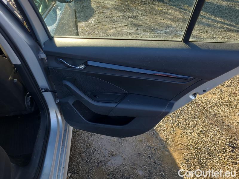  Skoda  Octavia  Combi (NX3)(2020) Oct.Combi 2.0TDI 85 Ambition #40