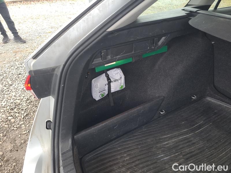  Skoda  Octavia  Combi (NX3)(2020) Oct.Combi 2.0TDI 85 Ambition #29