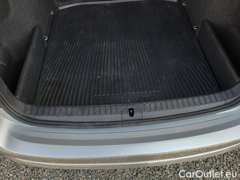  Skoda  Octavia  Combi (NX3)(2020) Oct.Combi 2.0TDI 85 Ambition #10