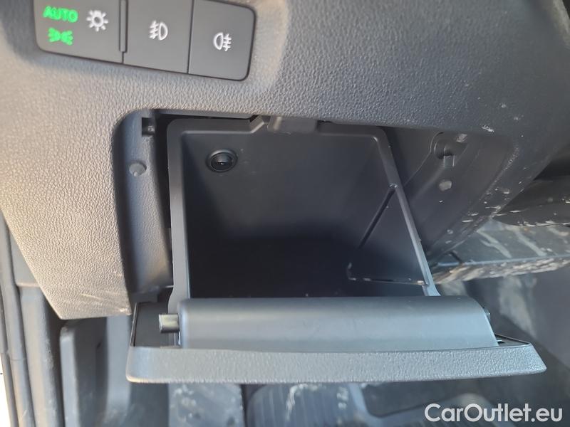  Skoda  Octavia  Combi (NX3)(2020) Oct.Combi 2.0TDI 85 Ambition #8