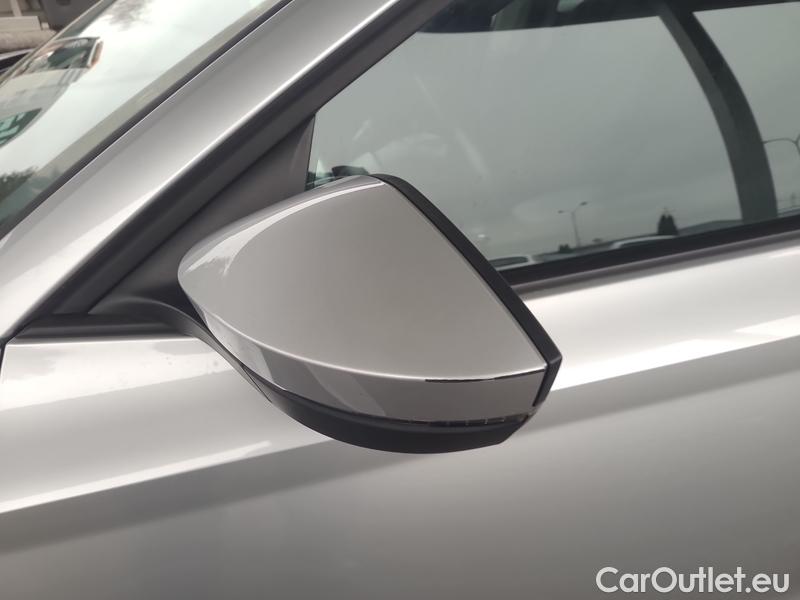  Skoda  Octavia  Combi (NX3)(2020) Oct.Combi 2.0TDI 85 Ambition #8